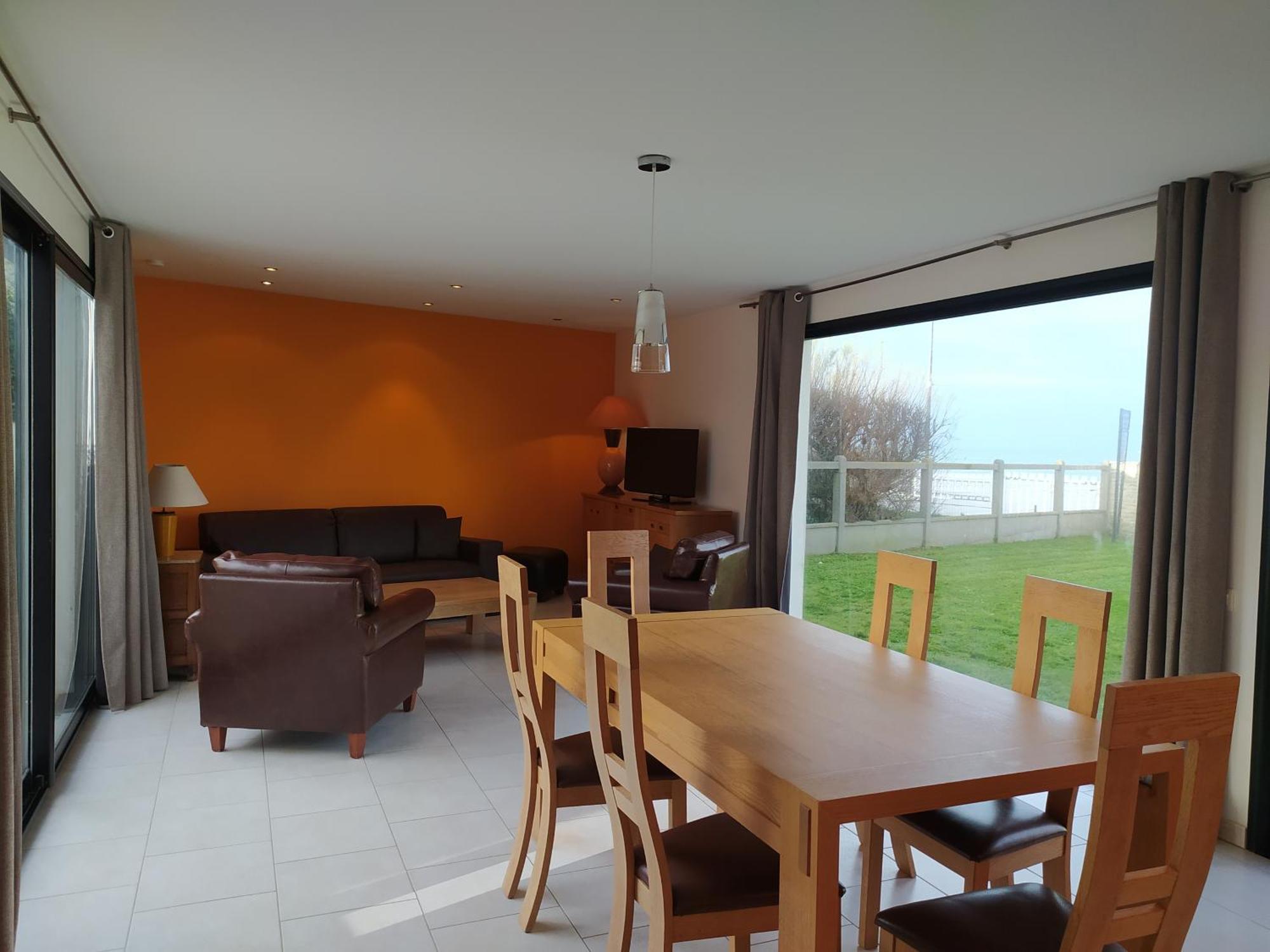 Gites " Arromanches" Ou "Bord De Mer Pmr" 2 Chambres En Front De Mer A Asnelles , 3Km D'Arromanches, 10Km De Bayeux Экстерьер фото